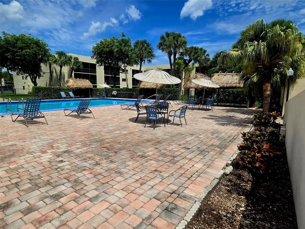 8065 SW 107th Ave #301 Miami, FL 33173