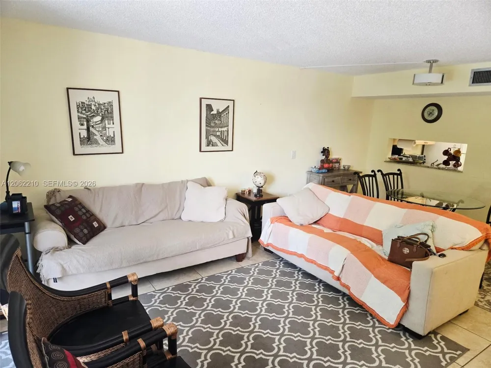 8065 SW 107th Ave #301 Miami, FL 33173