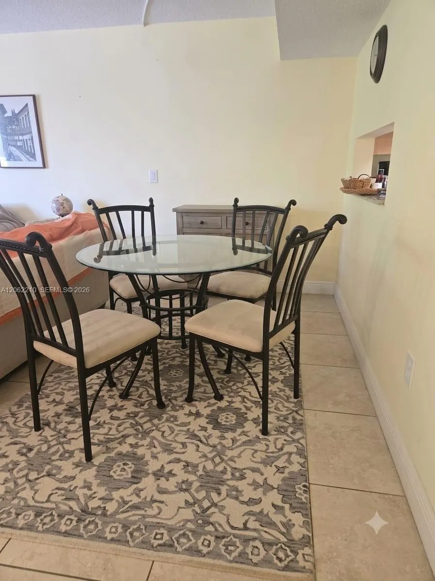 8065 SW 107th Ave #301 Miami, FL 33173