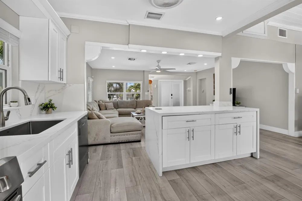 615 NE 13TH AVENUE Fort Lauderdale, FL 33304