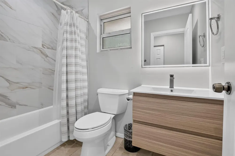 615 NE 13TH AVENUE Fort Lauderdale, FL 33304