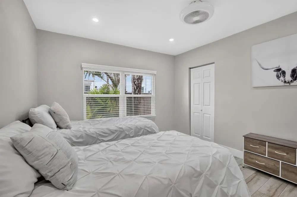 615 NE 13TH AVENUE Fort Lauderdale, FL 33304