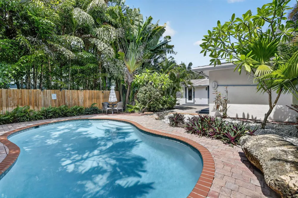615 NE 13TH AVENUE Fort Lauderdale, FL 33304