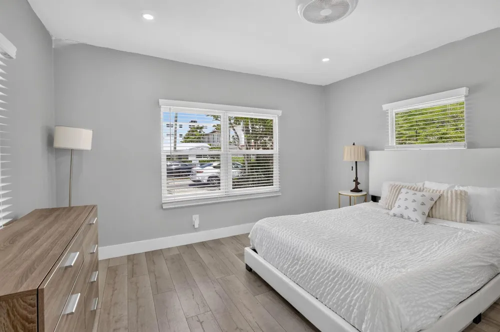 615 NE 13TH AVENUE Fort Lauderdale, FL 33304