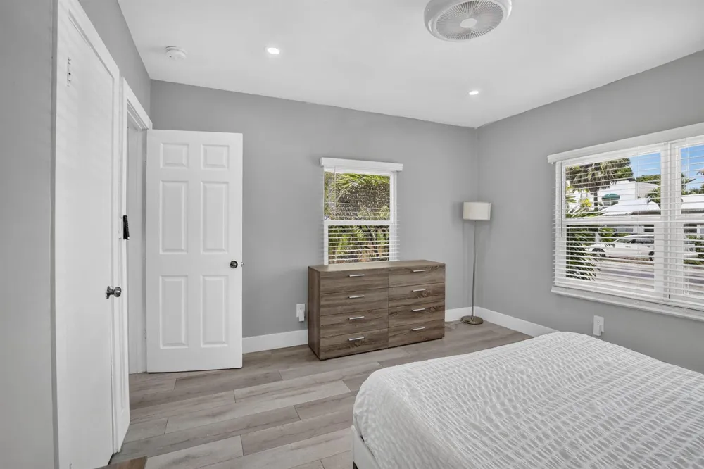 615 NE 13TH AVENUE Fort Lauderdale, FL 33304