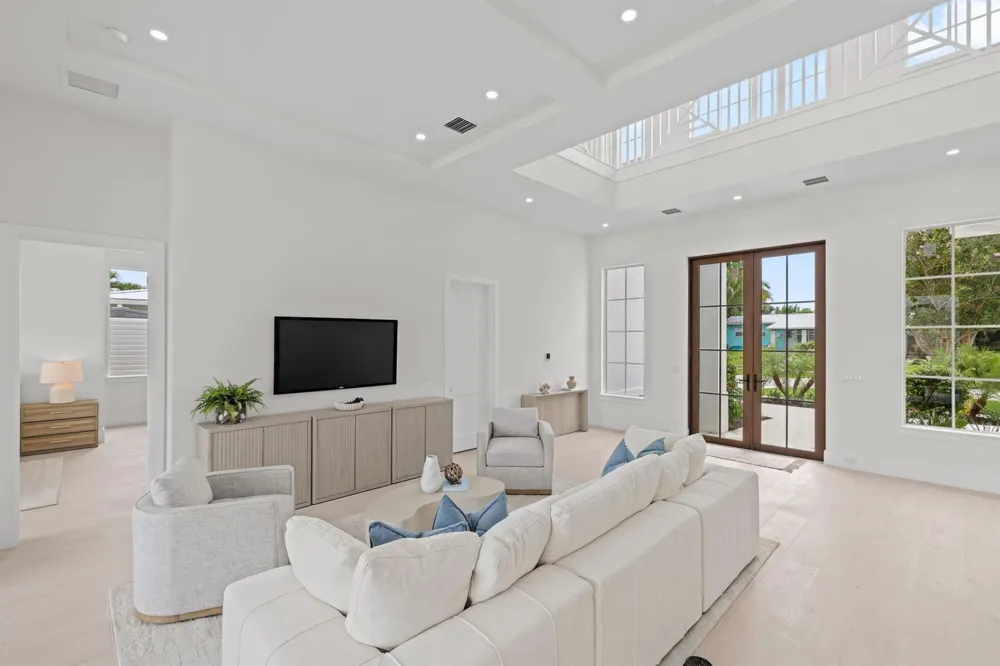 533 Driftwood Road North Palm Beach, FL 33408