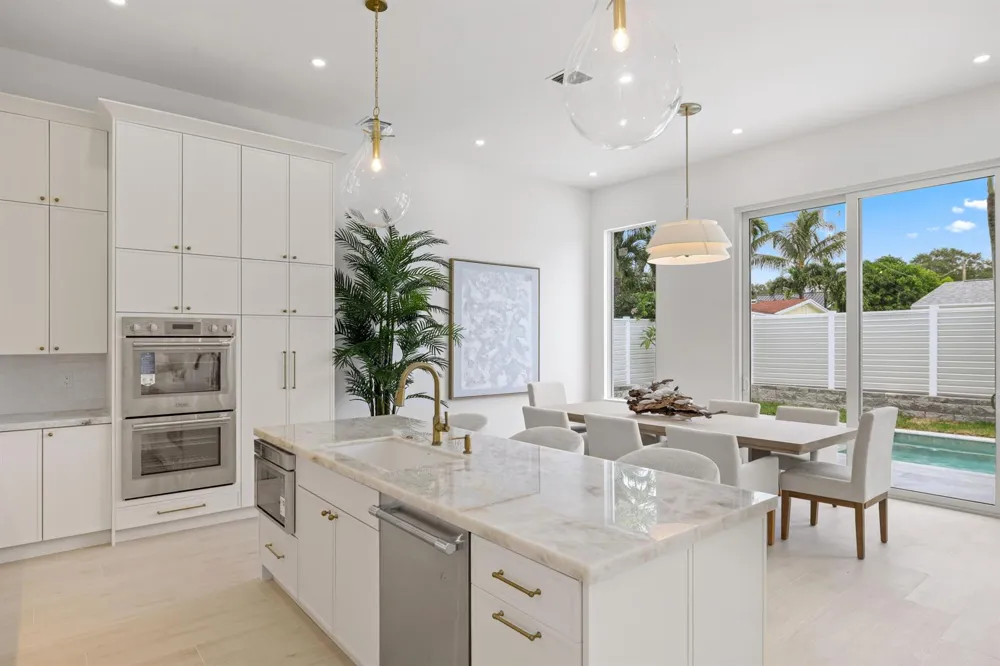 533 Driftwood Road North Palm Beach, FL 33408