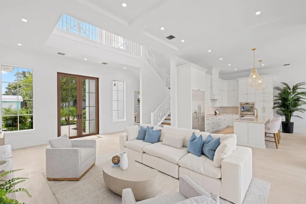 533 Driftwood Road North Palm Beach, FL 33408