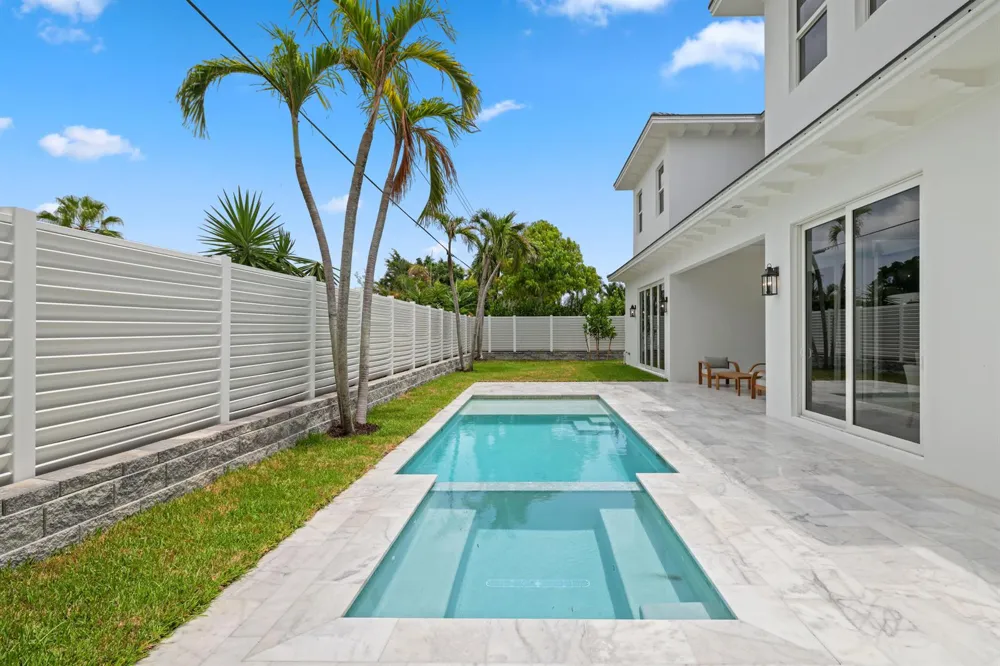 533 Driftwood Road North Palm Beach, FL 33408