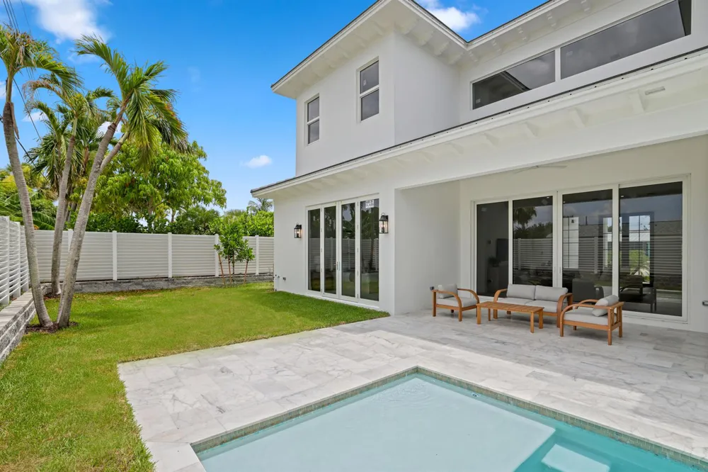 533 Driftwood Road North Palm Beach, FL 33408