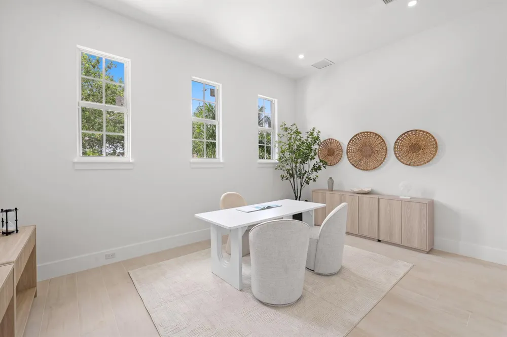 533 Driftwood Road North Palm Beach, FL 33408