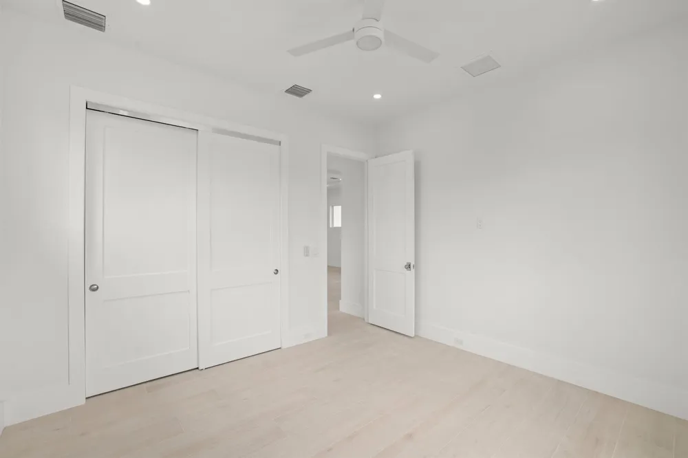 533 Driftwood Road North Palm Beach, FL 33408