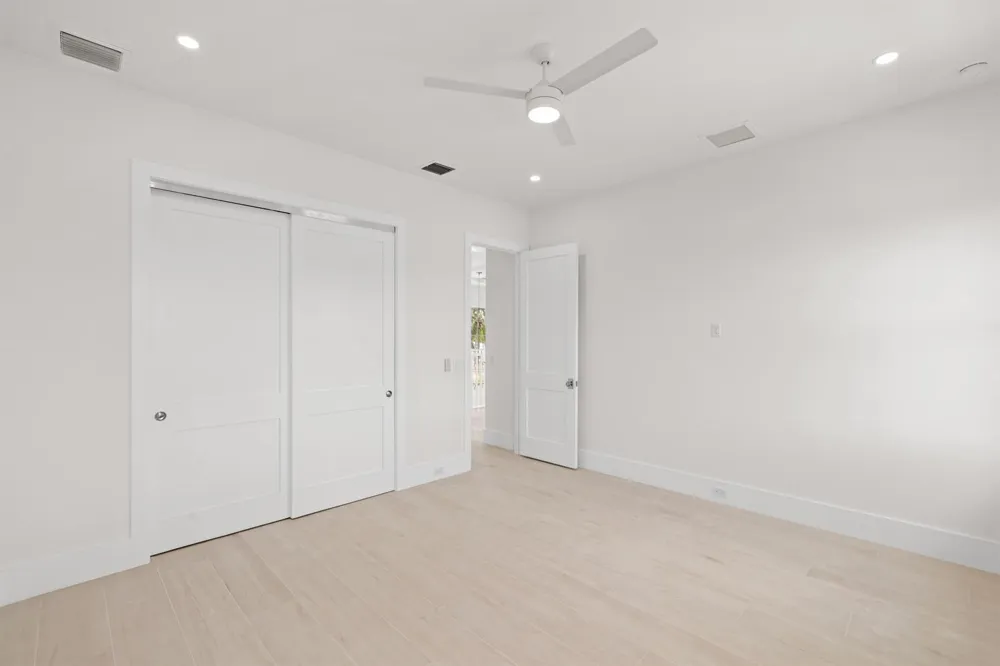 533 Driftwood Road North Palm Beach, FL 33408