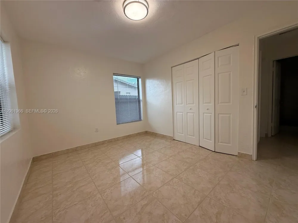 2520 NW 155th St Miami Gardens, FL 33054
