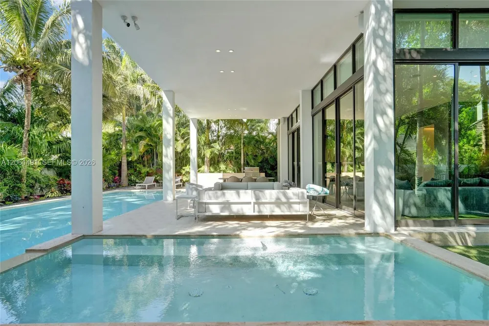 Address Not Shown Golden Beach, FL 33160