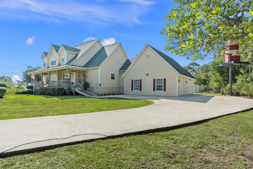 405 SE Salerno Road Stuart, FL 34997