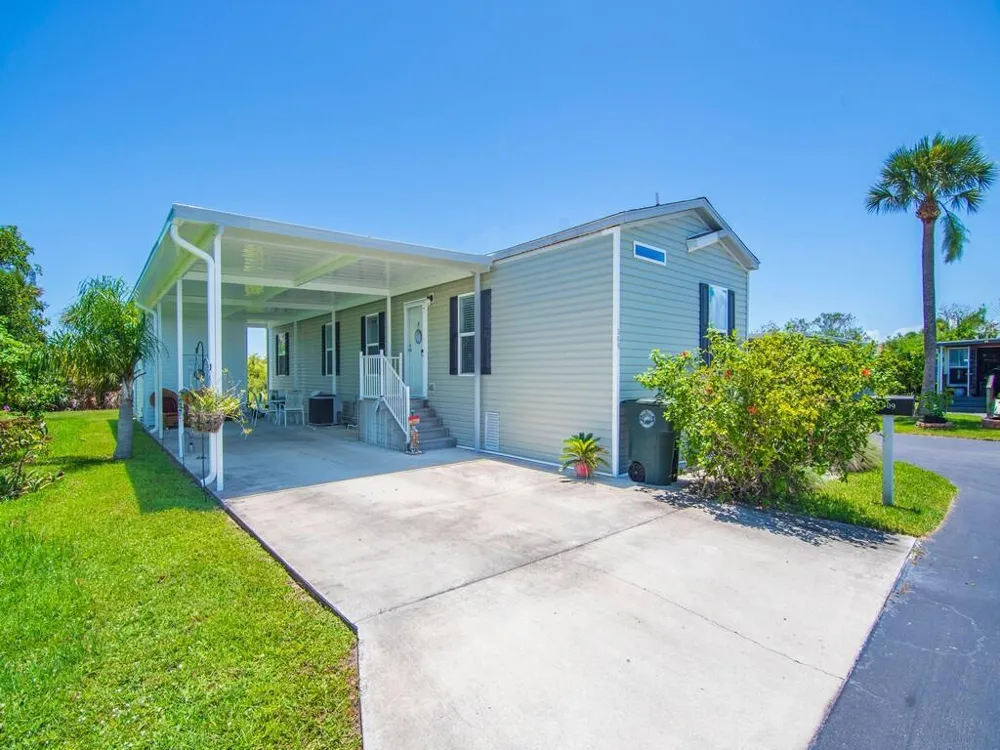 309 Mockingbird Avenue Fort Pierce, FL 34982