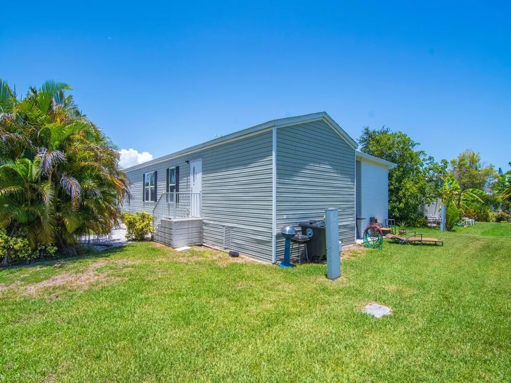 309 Mockingbird Avenue Fort Pierce, FL 34982