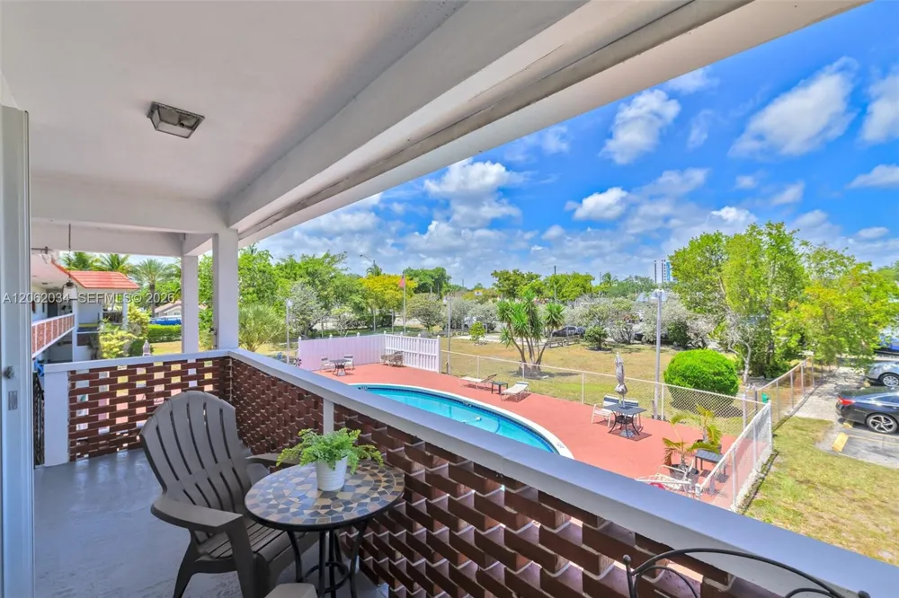 22 SE 3rd Ter #37 Dania Beach, FL 33004