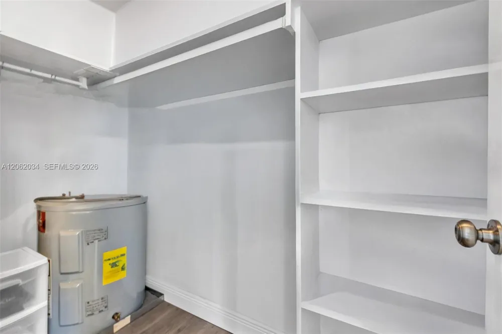 22 SE 3rd Ter #37 Dania Beach, FL 33004