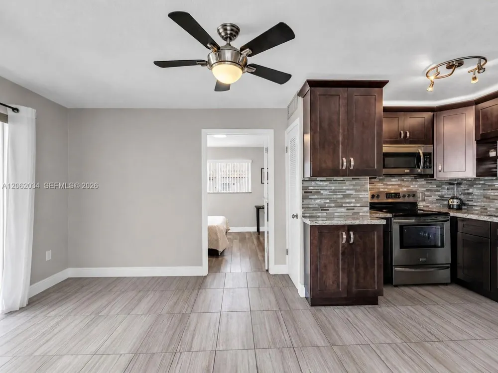22 SE 3rd Ter #37 Dania Beach, FL 33004