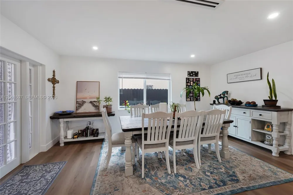 13210 SW 12th St Miami, FL 33184
