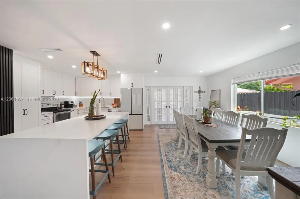 13210 SW 12th St Miami, FL 33184