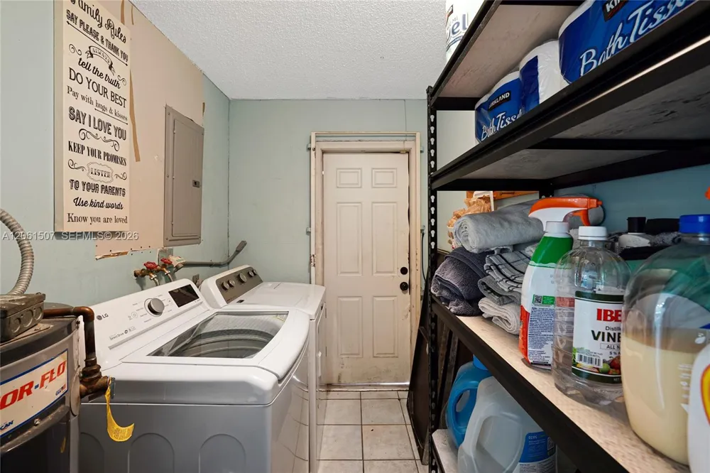 13210 SW 12th St Miami, FL 33184