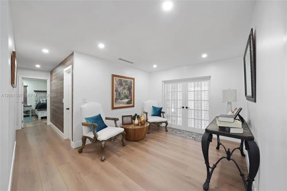 13210 SW 12th St Miami, FL 33184