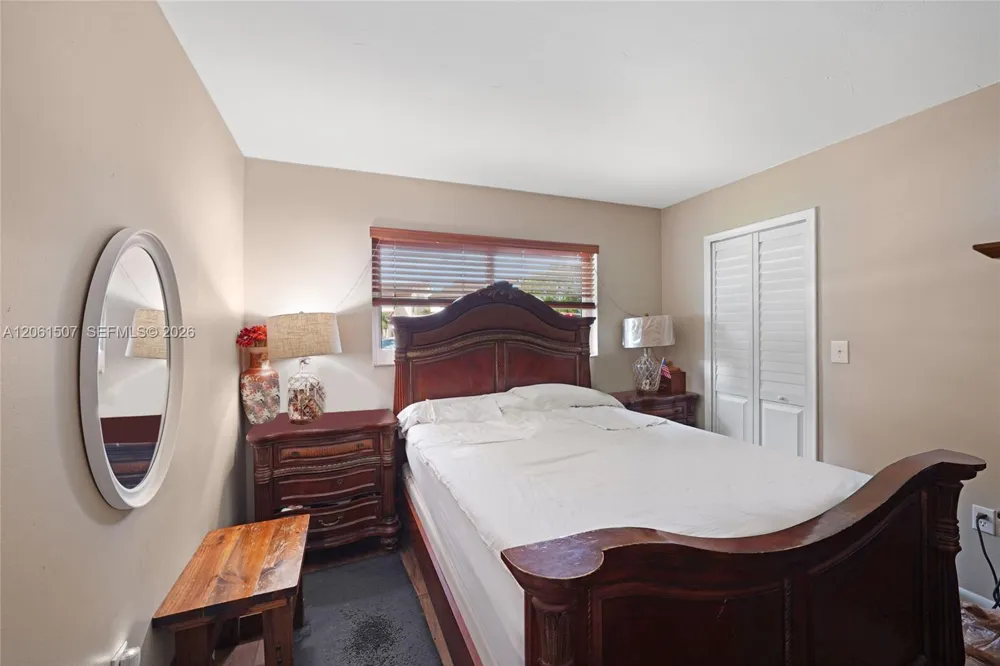 13210 SW 12th St Miami, FL 33184