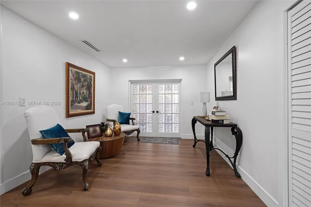 13210 SW 12th St Miami, FL 33184