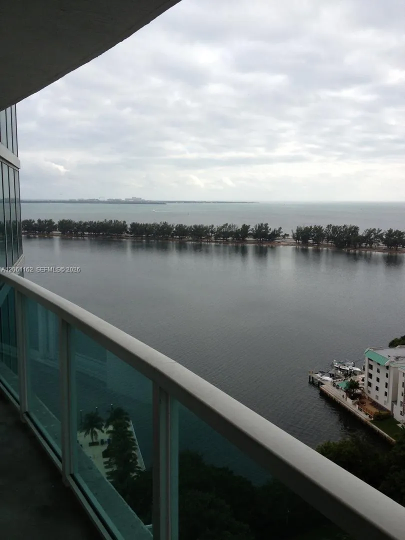 2101 Brickell Ave #1908 Miami, FL 33129