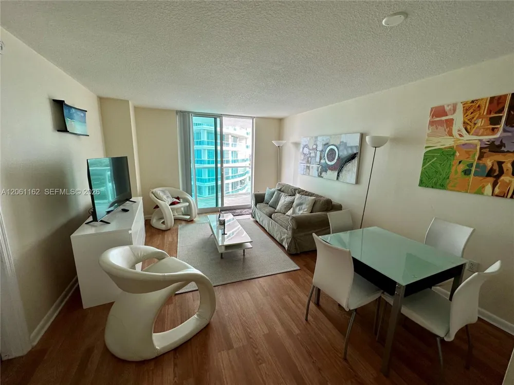 2101 Brickell Ave #1908 Miami, FL 33129