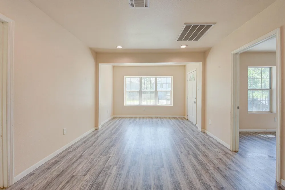 8709 Knox Street Houston, TX 77088