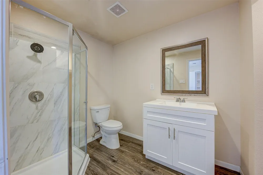 8709 Knox Street Houston, TX 77088
