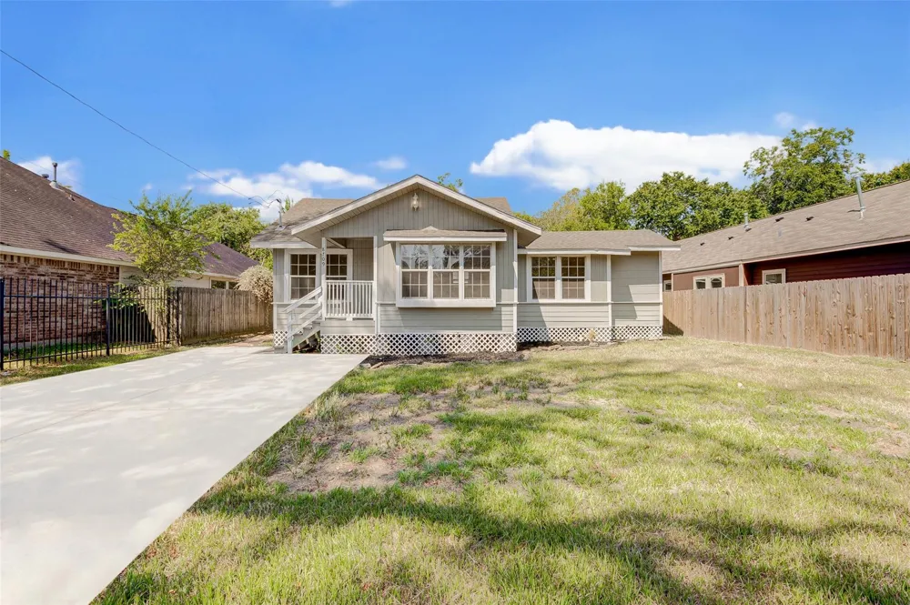 8709 Knox Street Houston, TX 77088