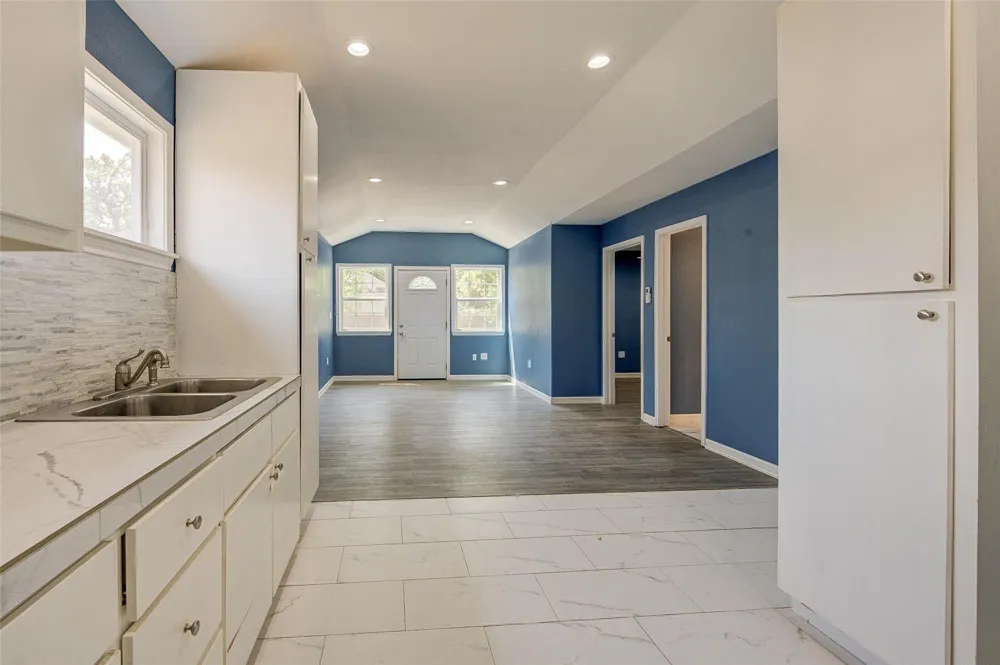 8709 Knox Street Houston, TX 77088
