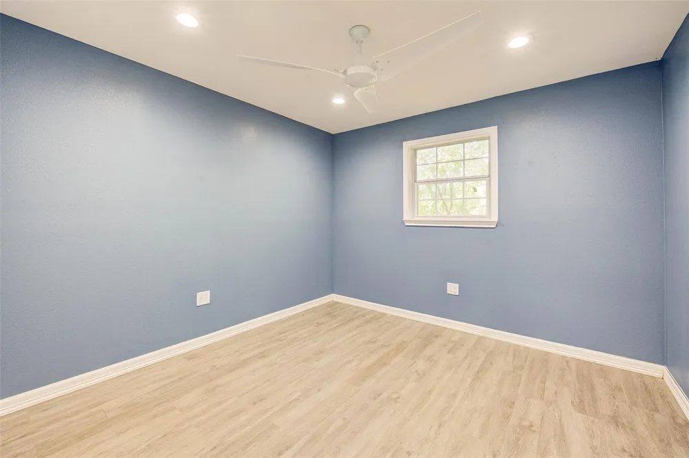 8709 Knox Street Houston, TX 77088