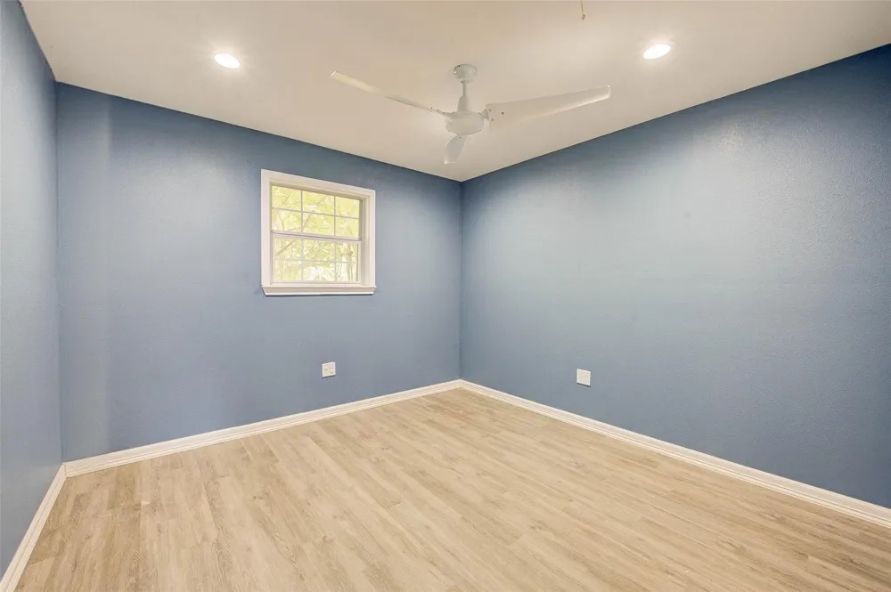 8709 Knox Street Houston, TX 77088