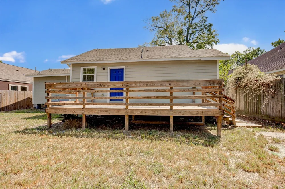 8709 Knox Street Houston, TX 77088