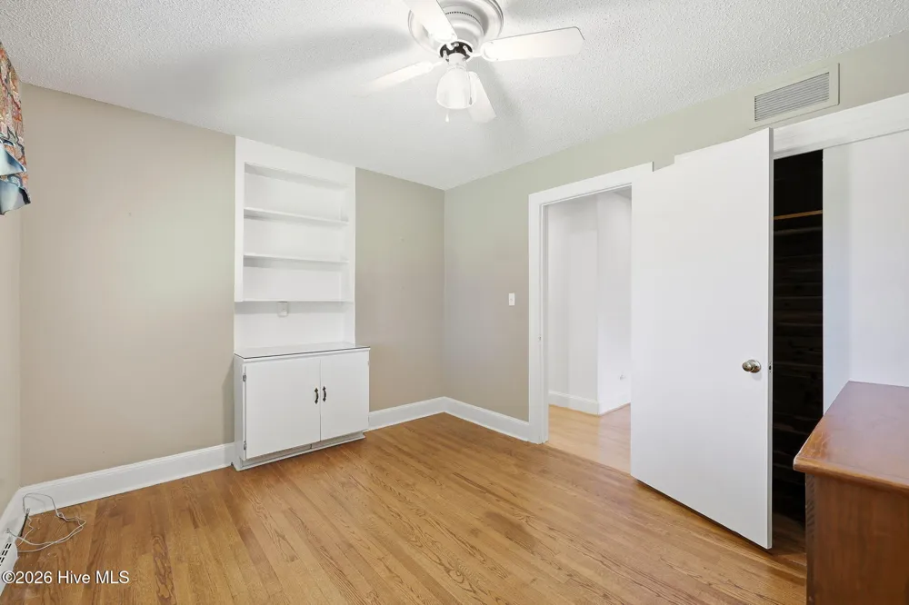 3284 Walnut Street Farmville, NC 27828