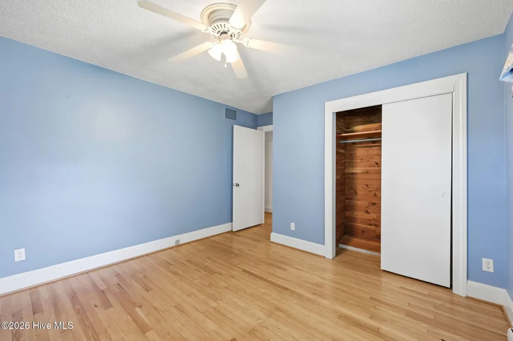 3284 Walnut Street Farmville, NC 27828
