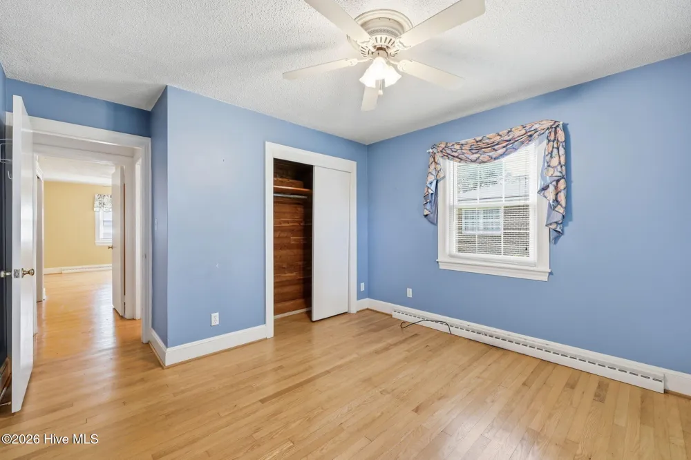 3284 Walnut Street Farmville, NC 27828