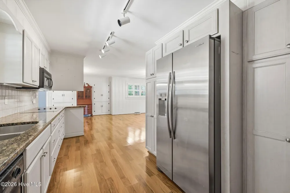 3284 Walnut Street Farmville, NC 27828