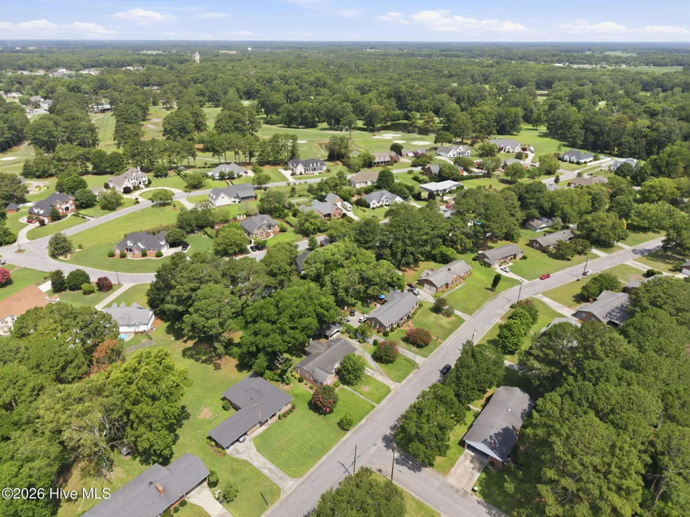 3284 Walnut Street Farmville, NC 27828