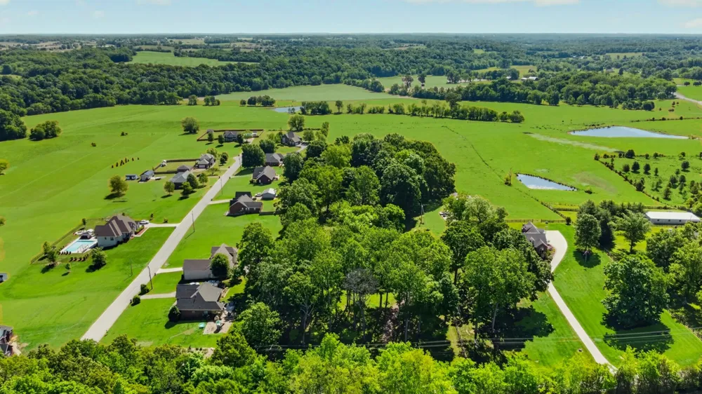 640 Denning Ford Rd Portland, TN 37148