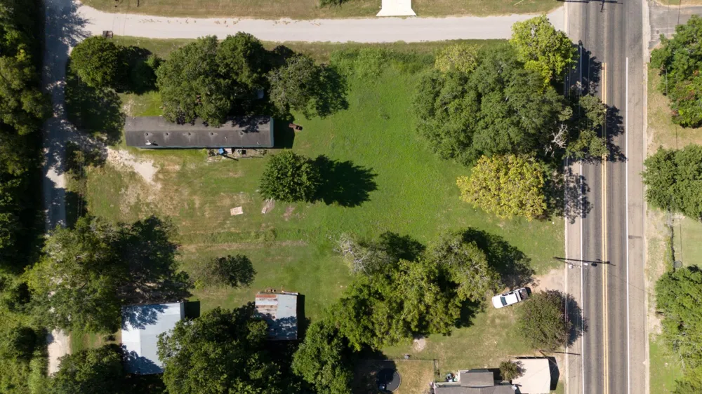 904 Piedmont Drive Navasota, TX 77868