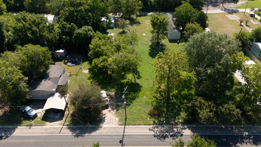904 Piedmont Drive Navasota, TX 77868
