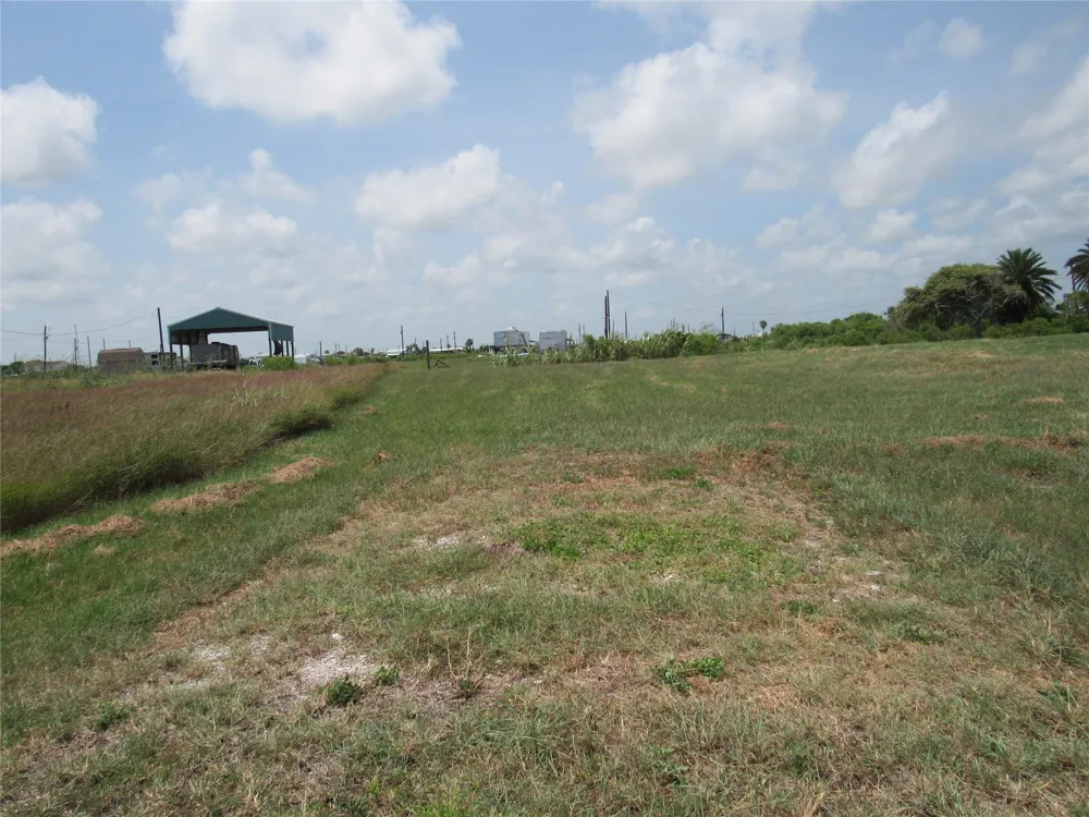 14483 Albacore Sargent, TX 77414