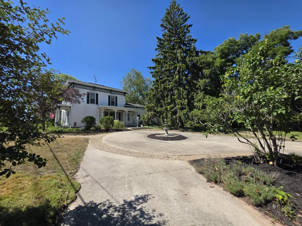 427 S Main Cedar Springs, MI 49319